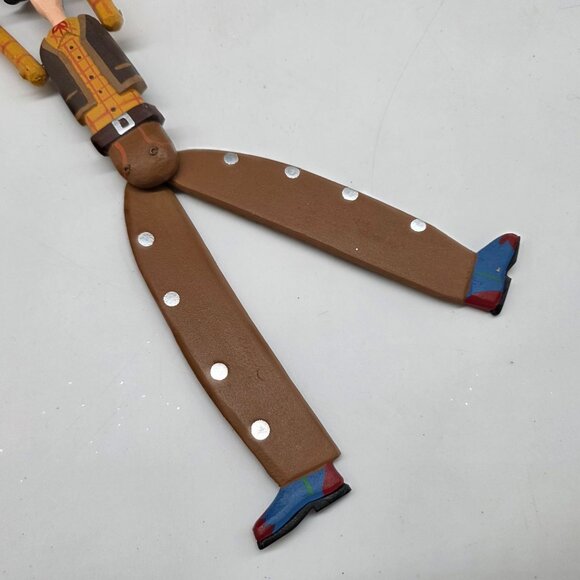 Vintage Dept 56 Carved Articulated Wooden Cowboy Gaucho - Philippines - Picture 3 of 7